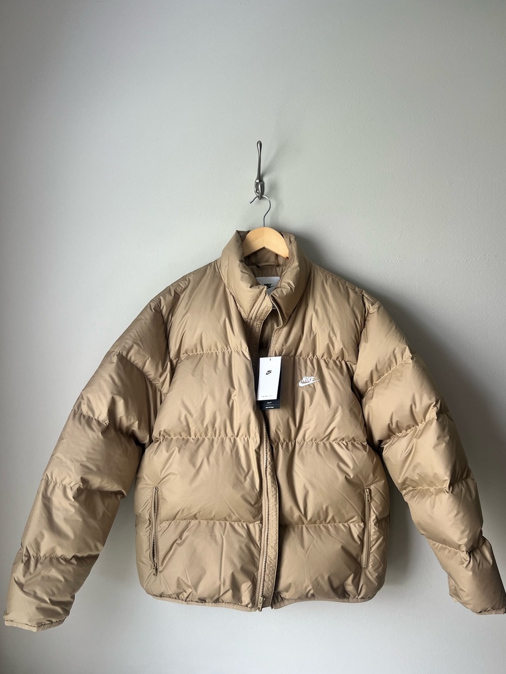 NIKE Sportswear Club Men’s Therma-Fit Down Puffer Jacket Size L NEW!!